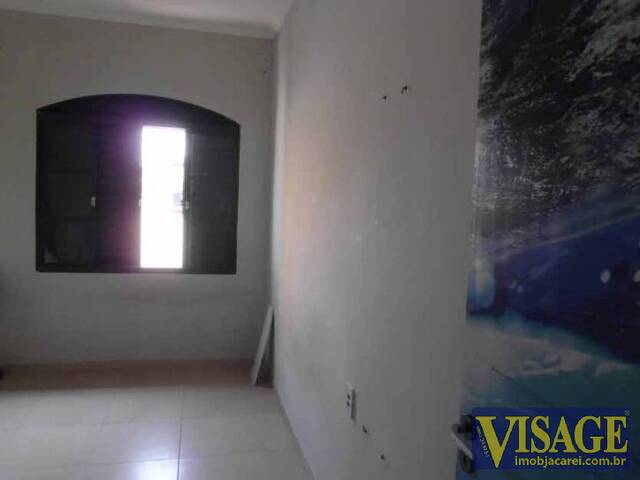 Sobrado para Venda em Jacareí - 4