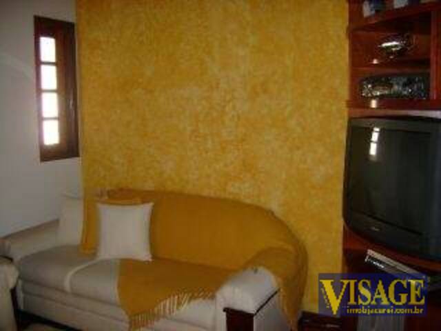 Alto Padrão para Venda em Jacareí - 3