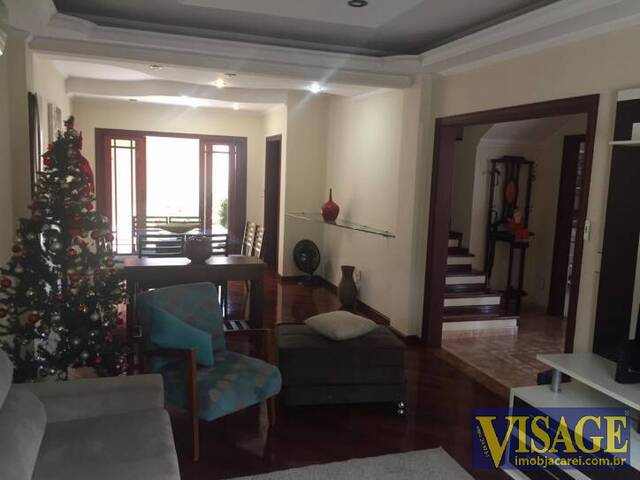 Alto Padrão para Venda em Jacareí - 3