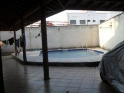 Casa para Venda em Jacareí - 3