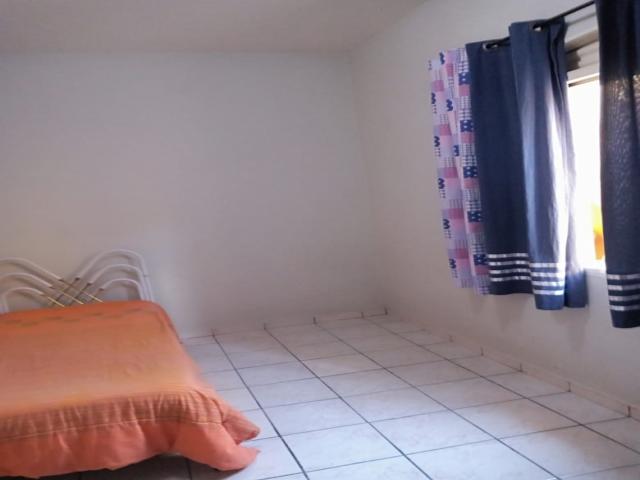 Sobrado para Venda em Jacareí - 3