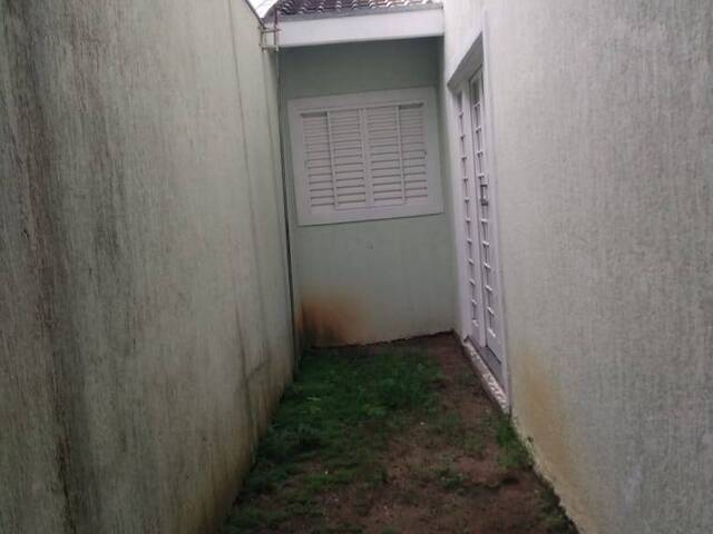 Casa para Venda em Jacareí - 3