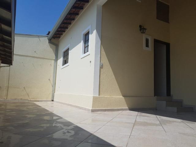 Casa para Venda em Jacareí - 3