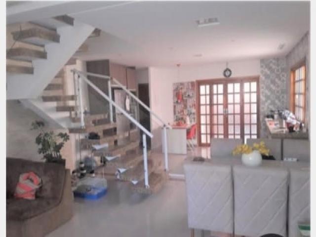 Casa para Venda em Jacareí - 3
