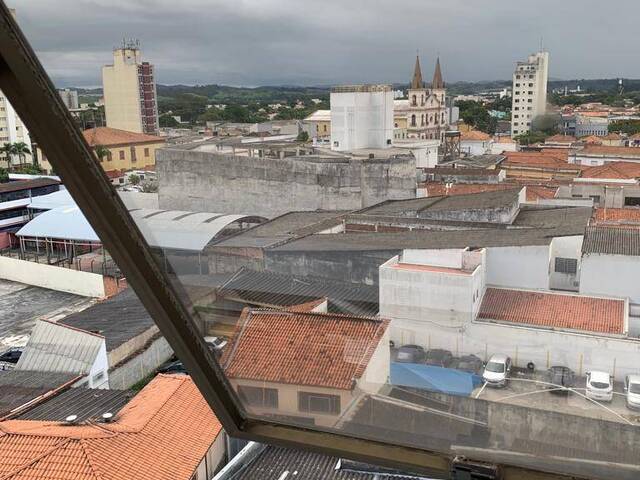 Sala para Venda em Jacareí - 5