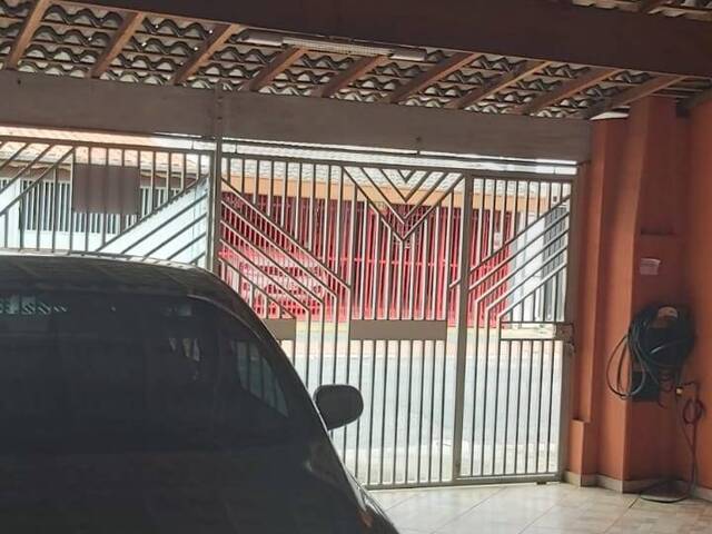 Casa para Venda em São José dos Campos - 4