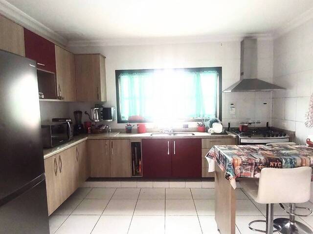 Casa em condomínio para Venda em Jacareí - 3