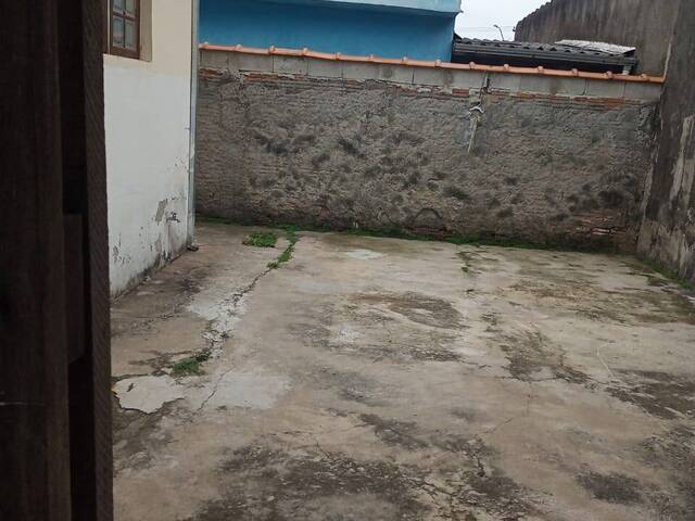 Casa para Venda em Jacareí - 3