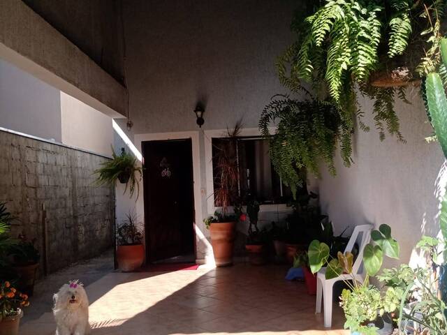 Sobrado para Venda em Jacareí - 2