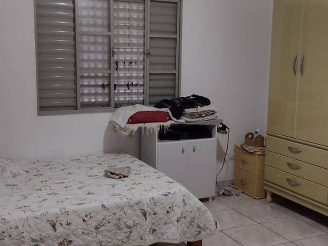 Casa para Venda em Jacareí - 3