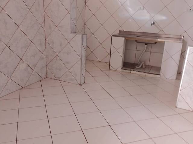 Casa para Locação em Jacareí - 3