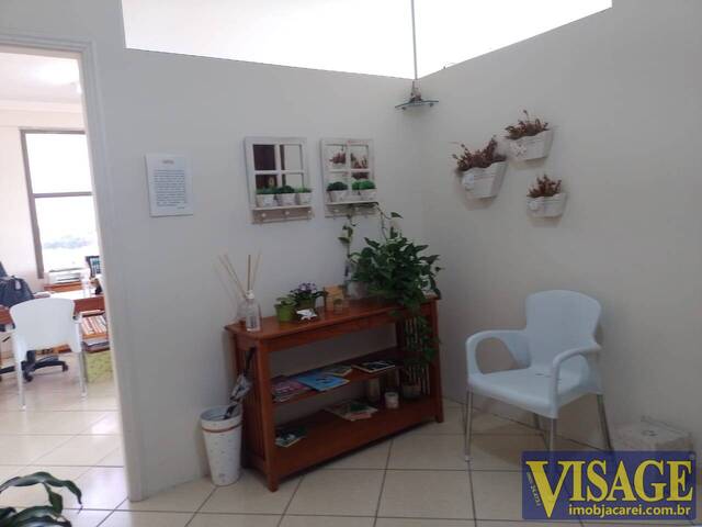 Sala para Venda em Jacareí - 4