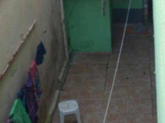 Sobrado para Venda em Jacareí - 4