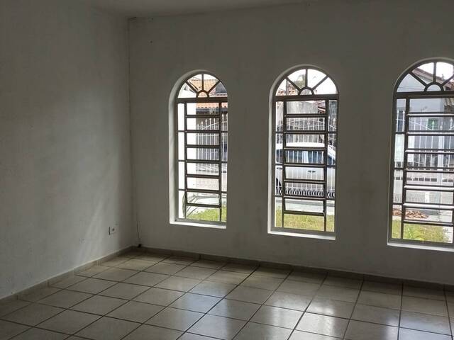 Casa para Venda em Jacareí - 3