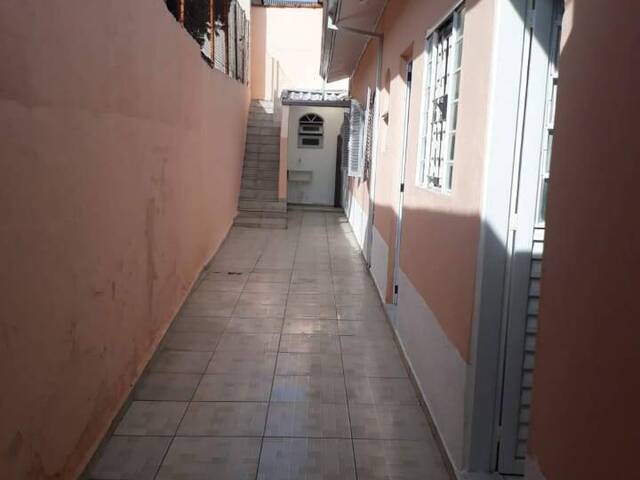 Casa para Venda em Jacareí - 3
