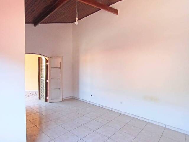 Casa para Venda em Jacareí - 3