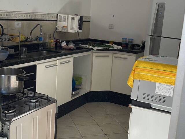 Casa para Venda em Jacareí - 3