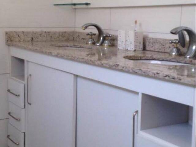 Casa para Venda em Jacareí - 4