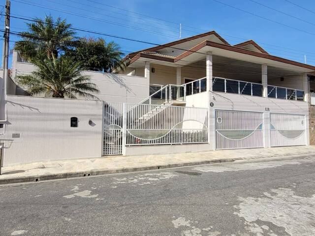 Casa para Venda em Jacareí - 3