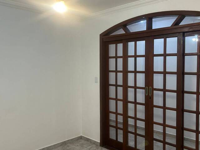 Casa para Venda em Jacareí - 3