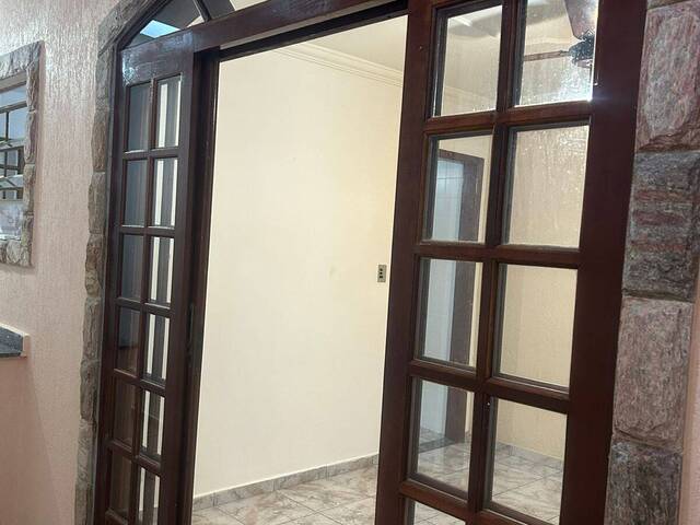 Casa para Venda em Jacareí - 4