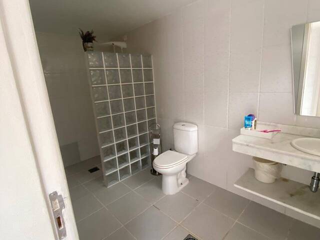 Casa para Venda em Jacareí - 5