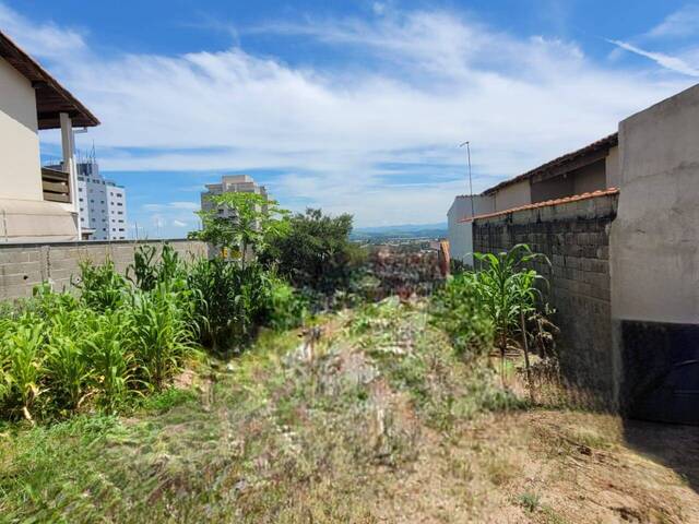 Terreno para Venda em Jacareí - 5