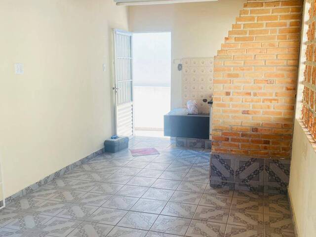 Casa para Venda em Jacareí - 3