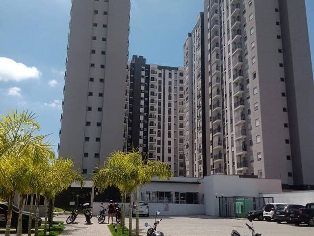 Apartamento para Venda em Jacareí - 2