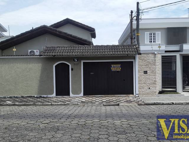 Venda em Jardim Santa Maria - Jacareí