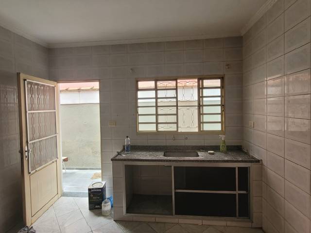 Casa para Venda em Jacareí - 4