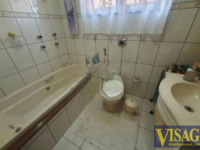 Casa para Venda em Jacareí - 4