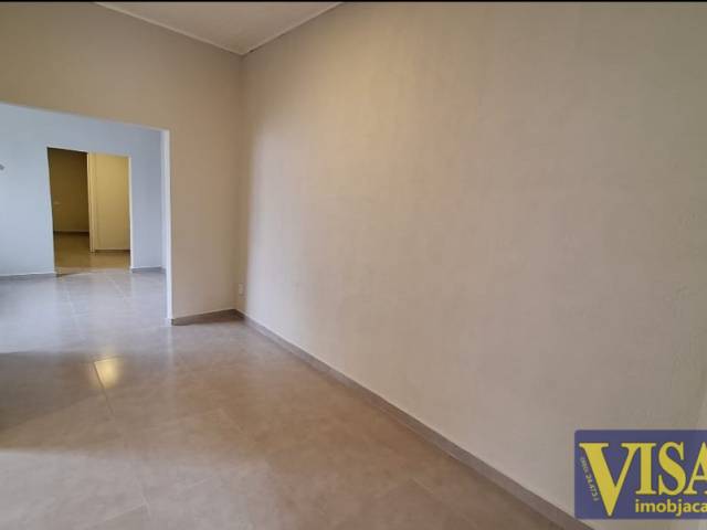 Casa para Venda em Jacareí - 4