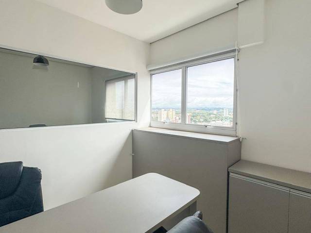 Sala para Venda em Jacareí - 5