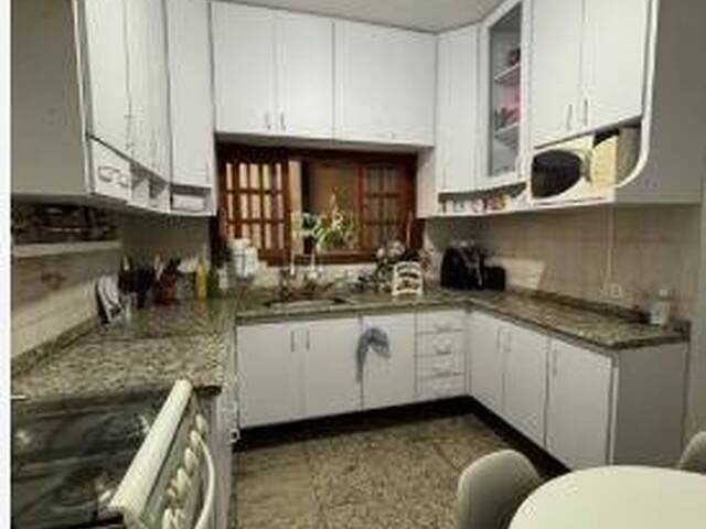 Casa para Venda em São José dos Campos - 4