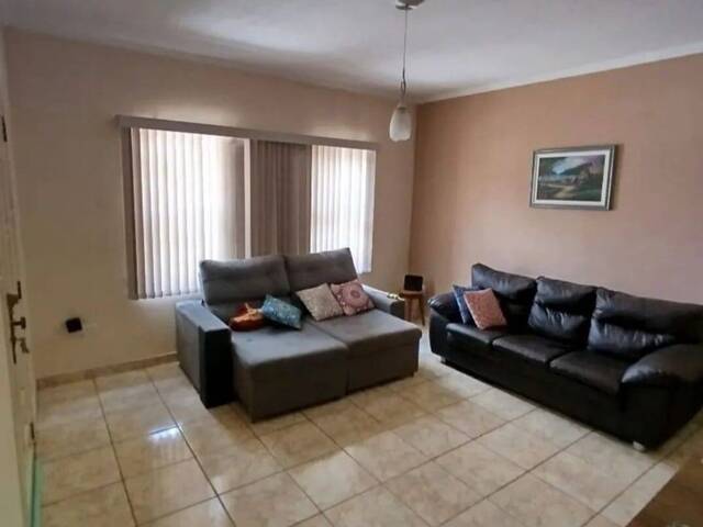 Casa para Venda em Jacareí - 3