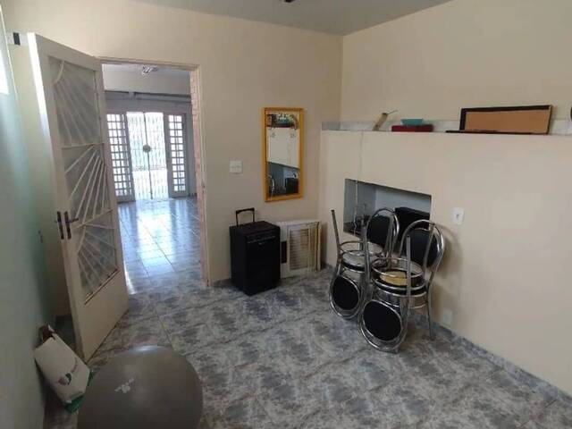 Casa para Venda em Jacareí - 5