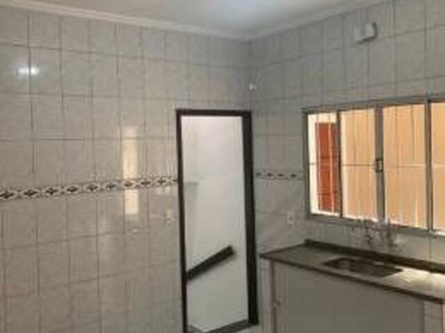 Casa para Venda em São José dos Campos - 4