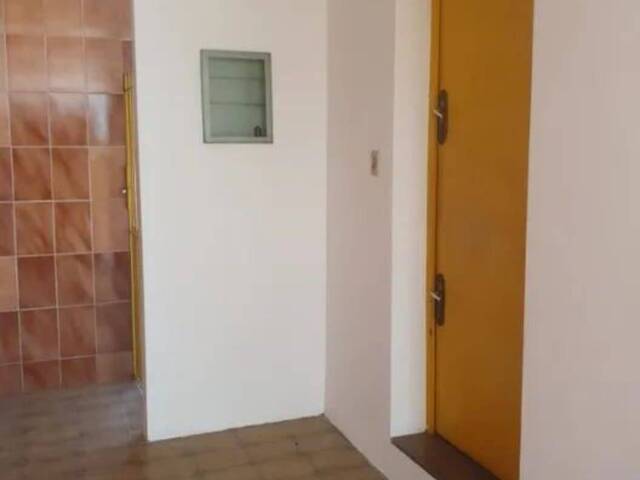 Sobrado para Venda em Jacareí - 4