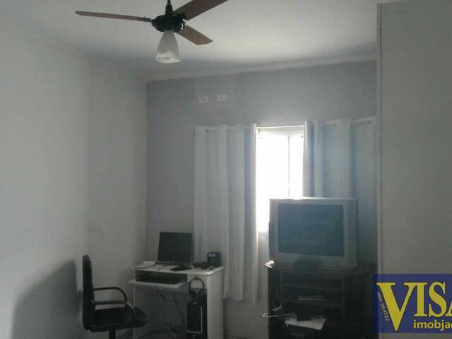 Casa para Venda em São José dos Campos - 4