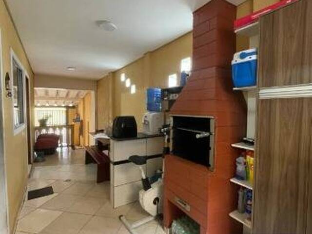 Casa para Venda em São José dos Campos - 4