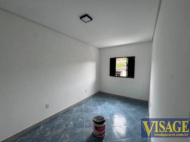 Sobrado para Venda em São José dos Campos - 5