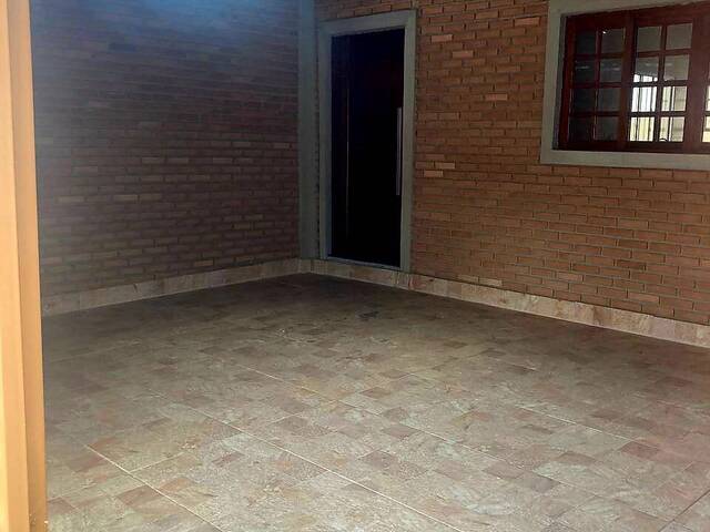 Casa para Venda em São José dos Campos - 4