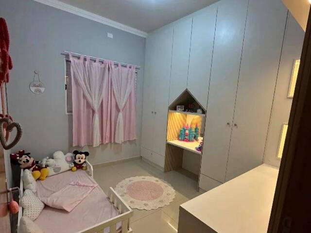 Casa para Venda em Jacareí - 4