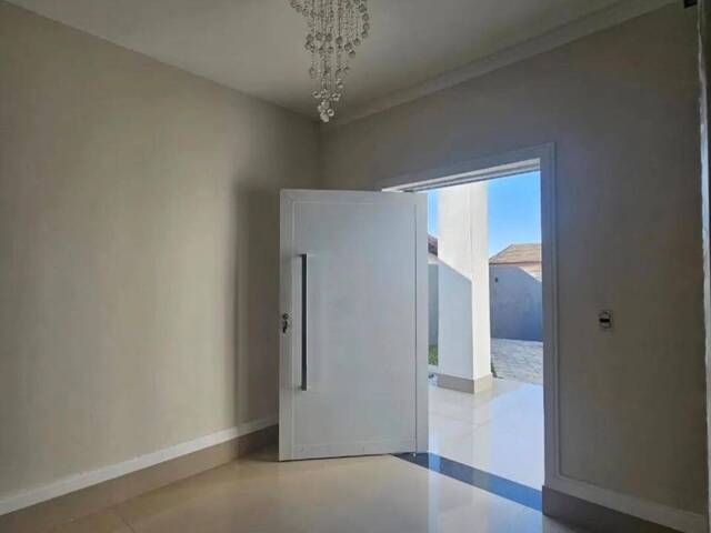 Casa para Venda em Jacareí - 4