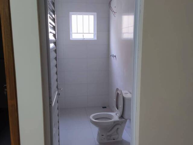 Casa para Venda em São José dos Campos - 4