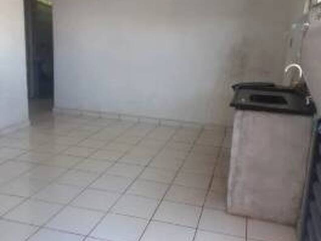 Casa para Venda em São José dos Campos - 4