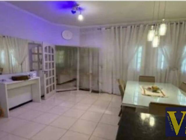 Casa para Venda em Caraguatatuba - 4