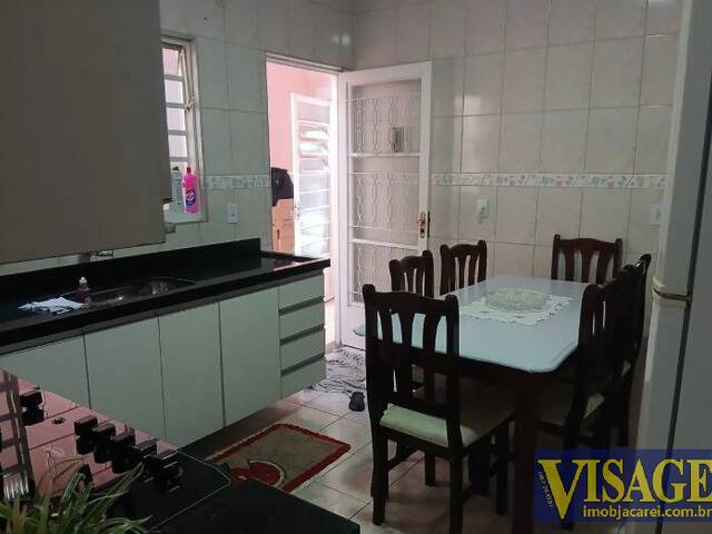 Casa para Venda em São José dos Campos - 4