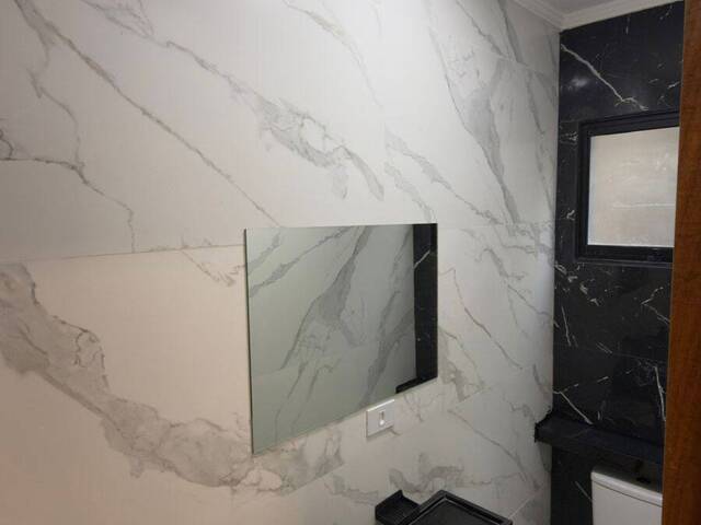 Casa para Venda em São José dos Campos - 4